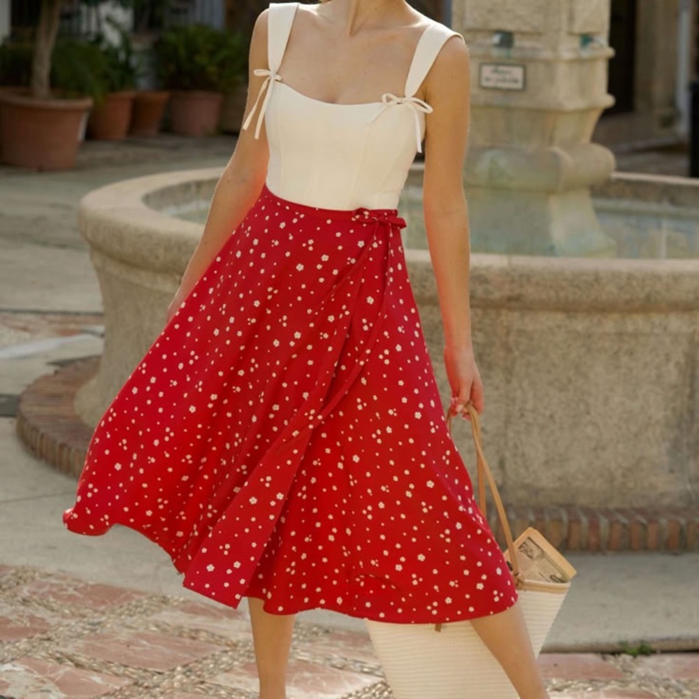 NWT GAALA MARA wrap skirt from Paris stunning red skirt！
